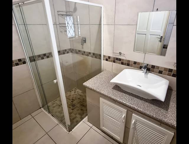 2 bed property to rent in WINKLESPRUIT